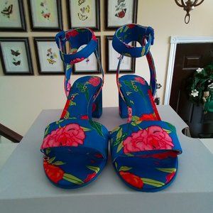 Aldo Lolla floral satin sandals sz6.5